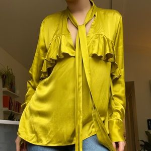 Long sleeve green zara top